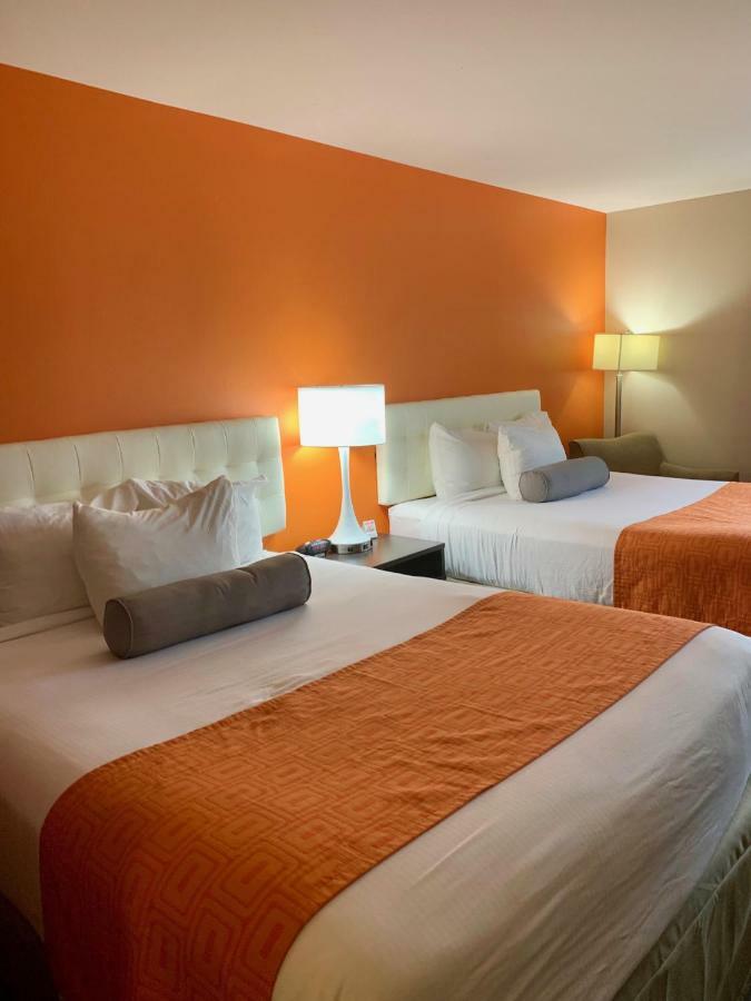 ฮาวเวิร์ด จอห์นสัน บาย วินด์แฮม วินนิเปก เวสต์ Hotel วินนิเพก ภายนอก รูปภาพ